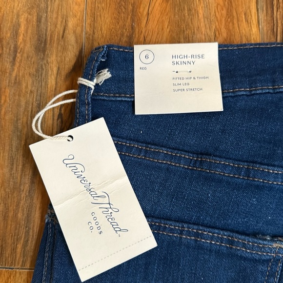 Universal Thread High Rise Skinny Jeans - Picture 5 of 6